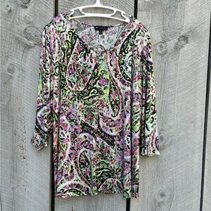 In Touch Green & Pink Paisley V-Neck Women's Top Size XL